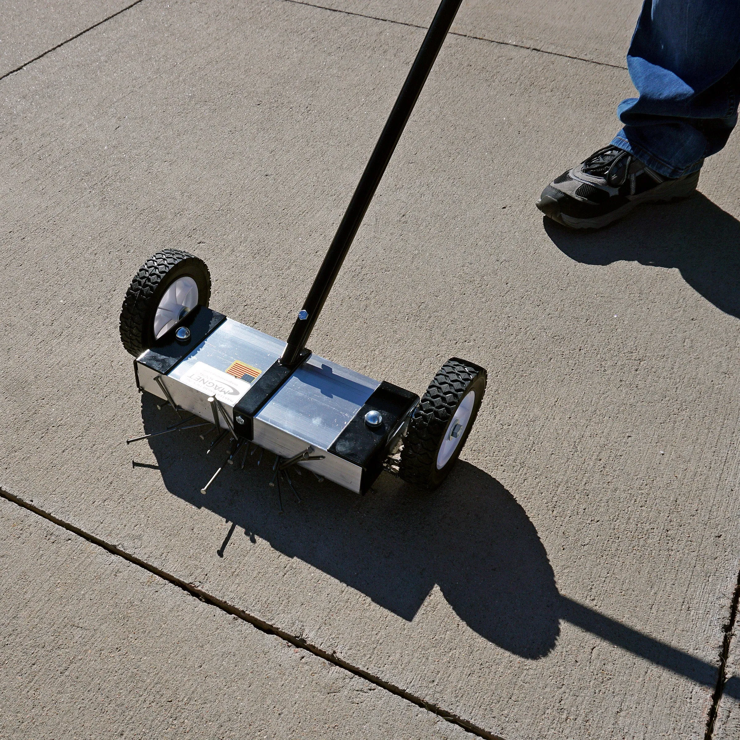 Magnetic Floor Sweeper