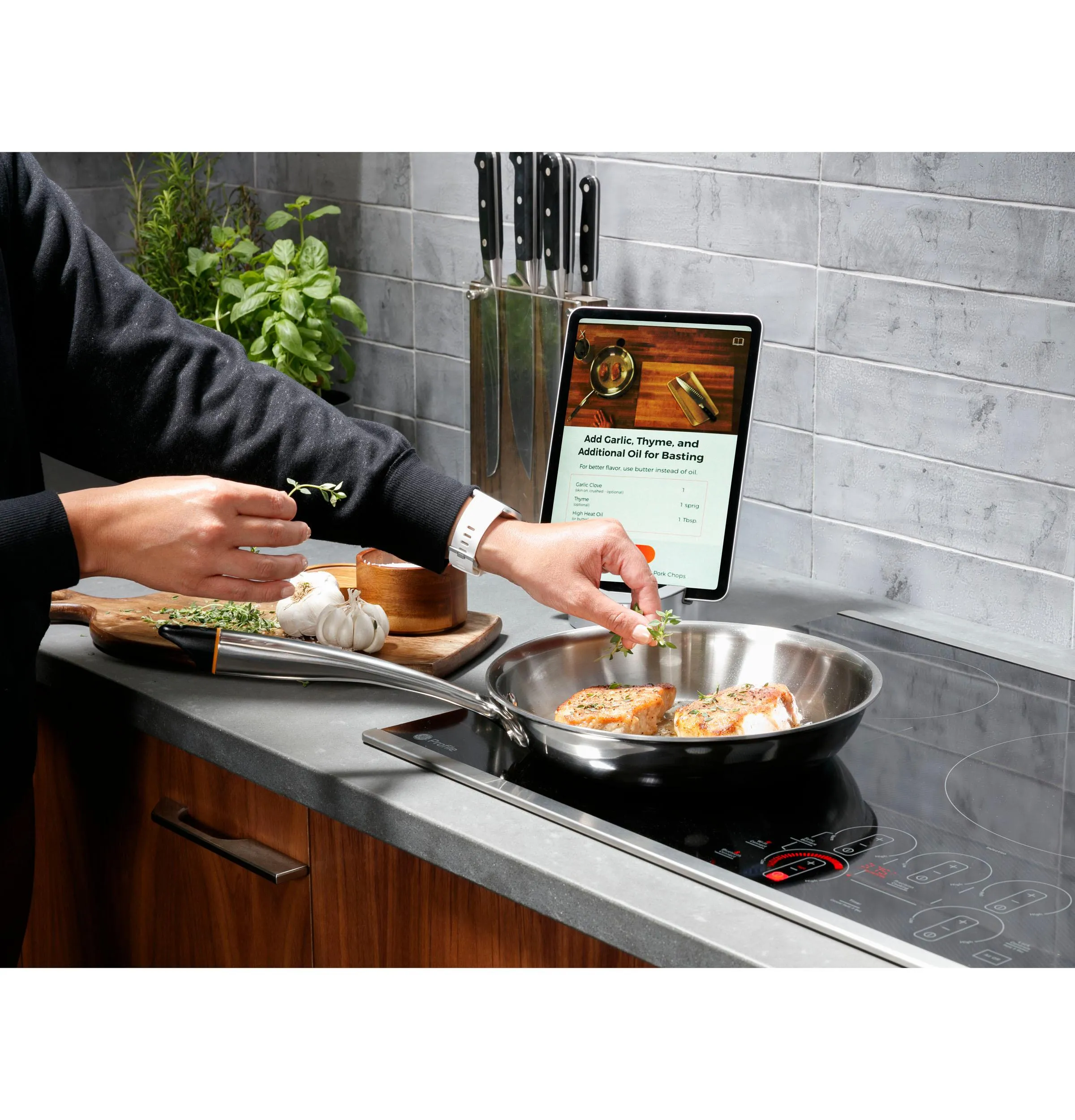 PHP9036STSS GE Profile™ 36" Built-In Touch Control Induction Cooktop